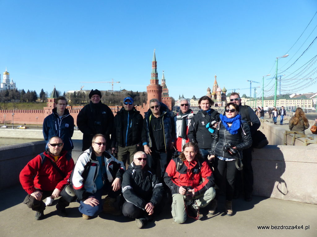 Ekipa przed Kremlem